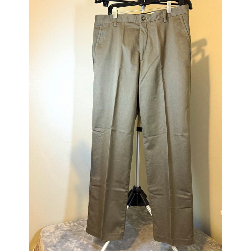 Dockers D3 Men’s Beige Size 34 Classic Fit Khakis Twill Straight Flat Front